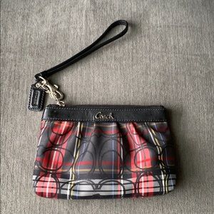 Coach clutch/wristlet